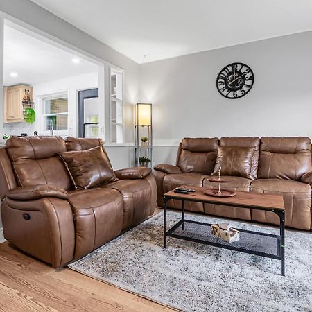 Beautiful 2 Bdr South Shore Montreal Longueuil Bagian luar foto