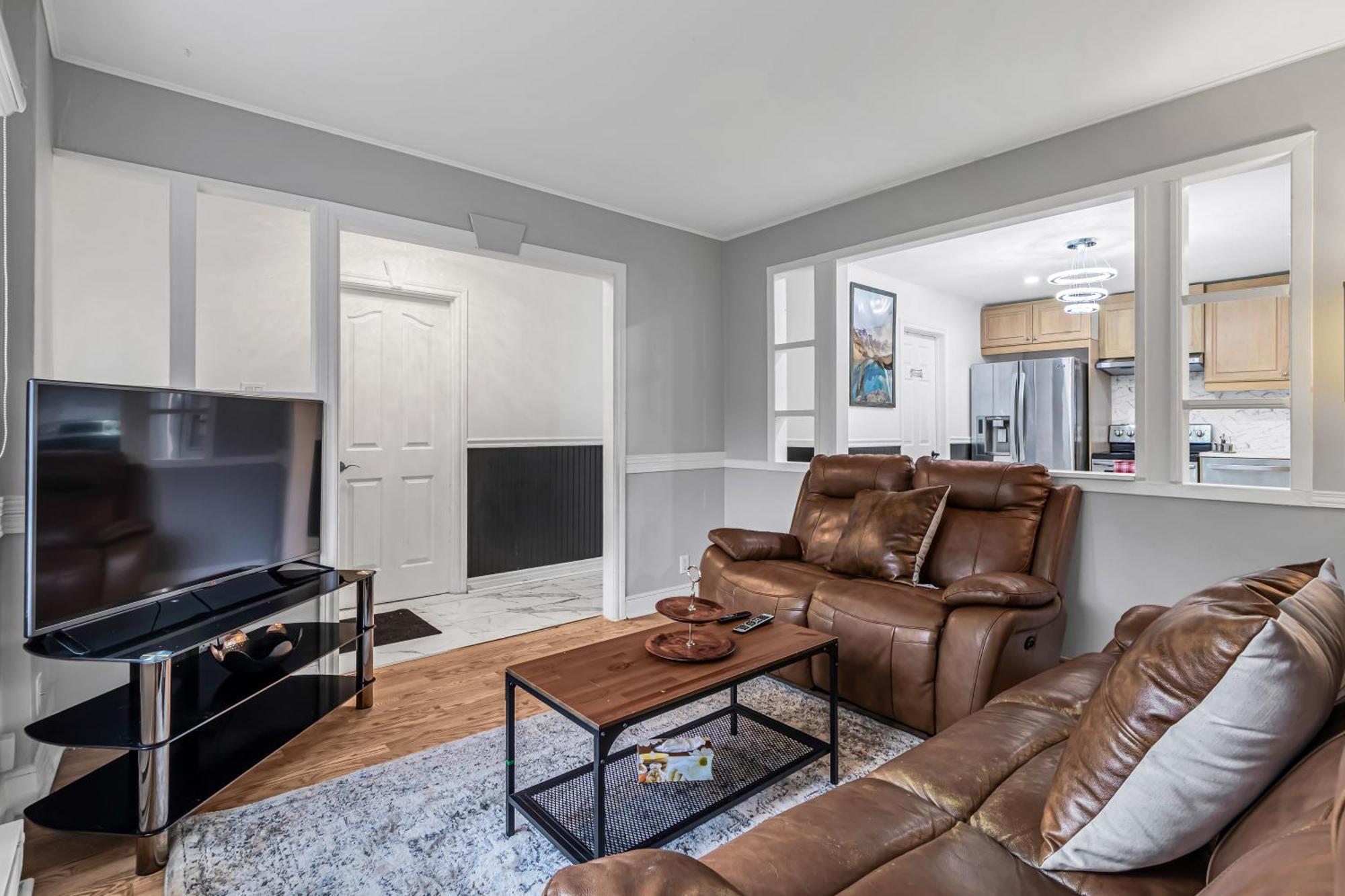 Beautiful 2 Bdr South Shore Montreal Longueuil Bagian luar foto